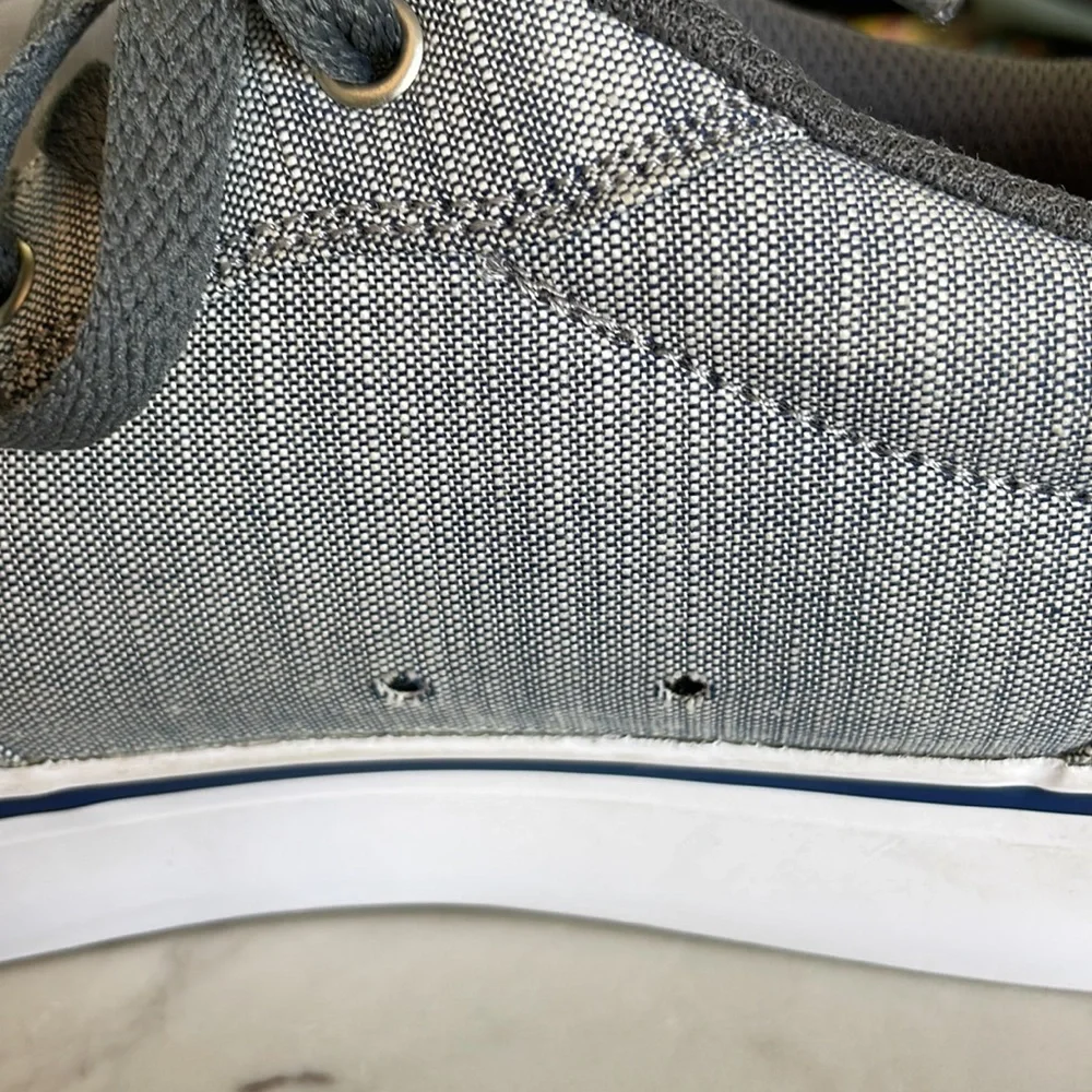 DC  Buckle Anvil Shoe Gray Size 9